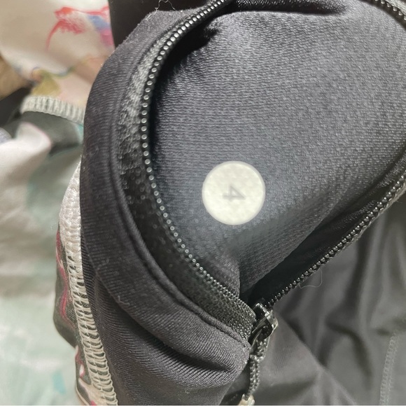 Lululemon shorts - Picture 3 of 3